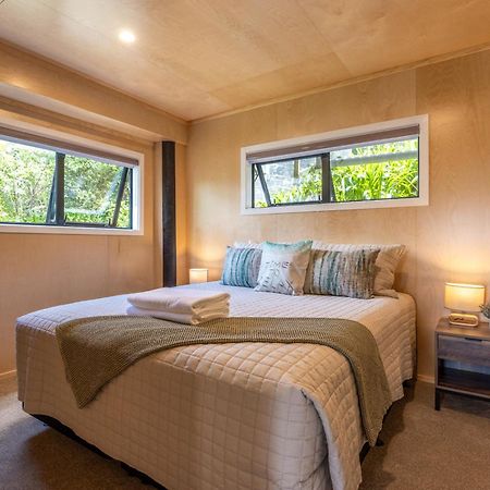 Church Bay Views - Stay Waiheke Oneroa Экстерьер фото